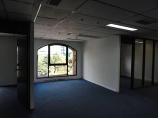 Foto 8 de Oficina en excelente estado con vista a la ciudad