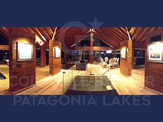 Foto 13 de VENTA Casa de lujo 552 m2 lote 2242 m2 barrio cerrado con vistas 360 a los lagos Villa la Angostura