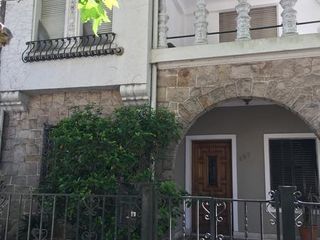 Foto 1 de Casa - Lomas de Zamora Oeste