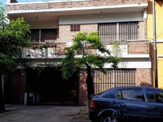 Foto 1 de PH - Lanús Este