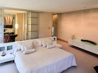 Foto 6 de Alquiler mensual CASA de DISEÑO VANGUARDISTA - SAN DIEGO COUNTRY CLUB -