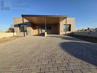 Foto 2 de Casa en  DOCTA AVENIDA II - MZA 159 LT 2