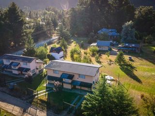 Foto 1 de Muy buena oportunidad Complejo de cabañas en Lago Puelo  - Chubut
