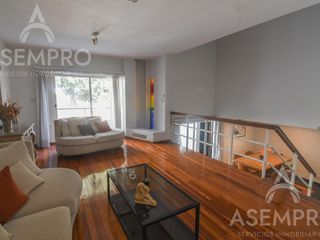 Foto 2 de Casa 6 ambientes en venta - Villa Urquiza
