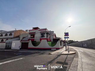 Foto 1 de Casa en  Venta frente Parque las Leyendas San MIguel 246mt2