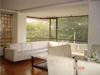 Foto 9 de SE VENDE REMODELADO APARTAMENTO AMPLIO EXCLUSIVO EL GOLF
