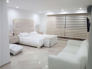 Foto 7 de SE VENDE REMODELADO APARTAMENTO AMPLIO EXCLUSIVO EL GOLF