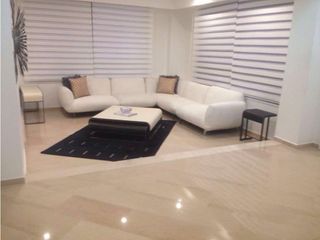 Foto 4 de SE VENDE REMODELADO APARTAMENTO AMPLIO EXCLUSIVO EL GOLF