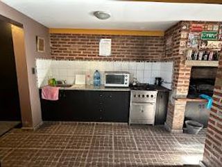 Foto 14 de Quincho con pileta. 34 y 143. lote de 600 mts2