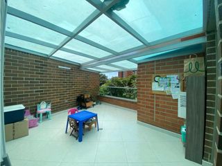 Foto 8 de Apartamento con terraza, Envig Cumbres 135m2. 💰900 Mill