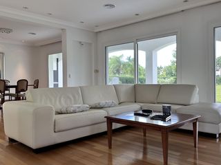 Foto 5 de Casa venta  B° Septiembre-Lote interno-Maschwitz-Escobar-6 ambientes-Pileta-Amenities-LOSA RADIANTE