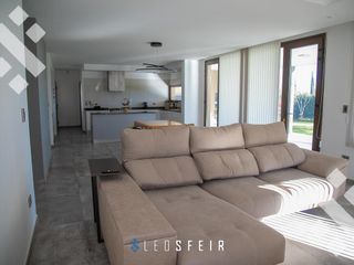 Foto 5 de Venta casa 3 dorm. B°  Privado Costa Azul - Neuquén, Cap.