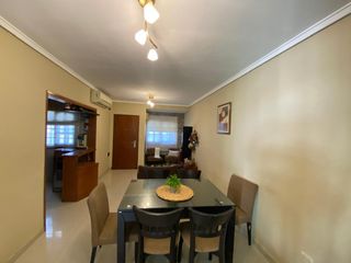 Foto 9 de Departamento en  venta de 3 ambientes con cochera