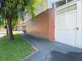 Foto 5 de Departamento en  venta de 3 ambientes con cochera