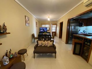 Foto 10 de Departamento en  venta de 3 ambientes con cochera