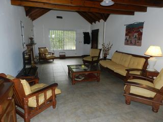 Foto 11 de Impecable Chalet estilo Moderno - Bo. Abierto Green Hills - Ing. Maschwitz - Escobar