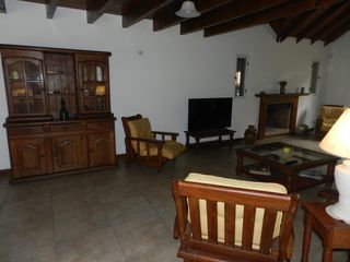 Foto 12 de Impecable Chalet estilo Moderno - Bo. Abierto Green Hills - Ing. Maschwitz - Escobar