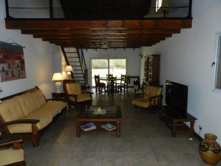 Foto 9 de Impecable Chalet estilo Moderno - Bo. Abierto Green Hills - Ing. Maschwitz - Escobar