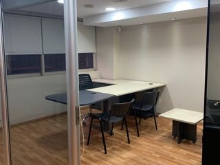 Foto 9 de Oficina en venta - Recepción - Oficinas - Bauleras - Baño - 98Mts2 - San Nicolás