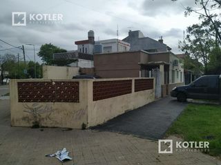 Foto 3 de Casa - Lomas de Zamora Este