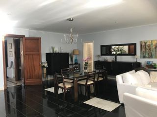 Foto 14 de Lencke vende-extraordinaria casa inglesa reciclada a nuevo, gran lote de 2646 m2
