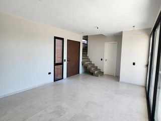 Foto 3 de Casa en  venta