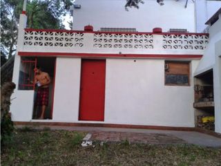 Foto 2 de departamento en excelente zona ce valeria del mar