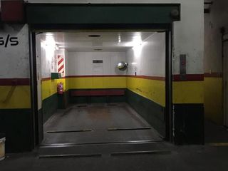 Foto 1 de OPORTUNIDAD Venta de 7 cocheras en Recoleta, todas en la misma planta, bajas expensas.