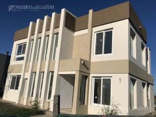 Foto 1 de Casa en venta/alquiler en El Canton Norte.