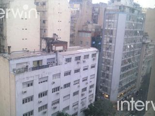 Foto 11 de Oficina de 1 amb dividido al frente, 36 m, luminoso. Excelente ubicación!!