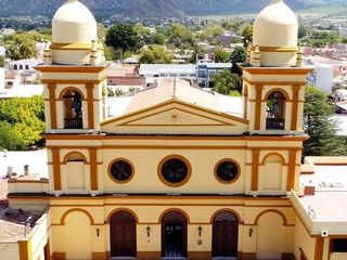 Foto 10 de Terreno en venta en Cafayate 25 x 92 con 300m2 de construcción colonial