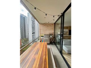 Foto 9 de VENDO APARTAMENTO REMODELADO EN EL POBLADO
