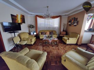 Foto 4 de Casa de arriendo en TOTEMS Remigio Crespo – código:21518