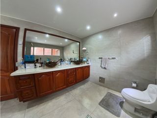 Foto 3 de Lujoso apartamento en venta en altos de sotileza