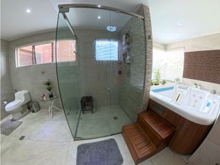 Foto 19 de Lujoso apartamento en venta en altos de sotileza