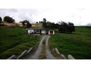 Foto 2 de Lote en Venta en  Yarumal, sobre la Troncal.