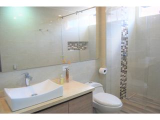 Foto 11 de Hermosa casa en Venta Bogotá