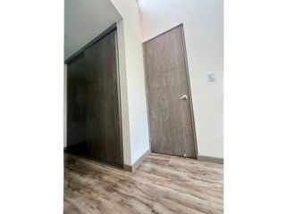 Foto 24 de Vendemos casa en contador