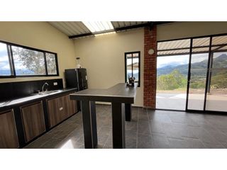 Foto 9 de Vendo linda casa en pacho con inmejorable vista.zona verde privada