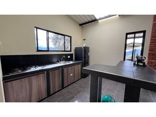 Foto 10 de Vendo linda casa en pacho con inmejorable vista.zona verde privada