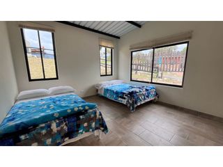 Foto 14 de Vendo linda casa en pacho con inmejorable vista.zona verde privada