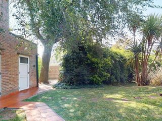 Foto 32 de Casa venta Manuel B Gonnet con pileta
