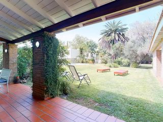 Foto 34 de Casa venta Manuel B Gonnet con pileta