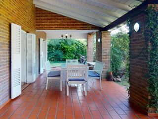 Foto 33 de Casa venta Manuel B Gonnet con pileta