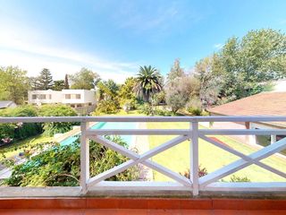 Foto 30 de Casa venta Manuel B Gonnet con pileta
