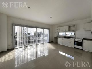 Foto 1 de Venta de departamento de 2 ambientes con balcón en Wilde