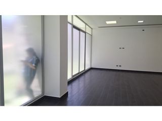 Foto 7 de La Carolina, Local Comercial en Renta, 160m2