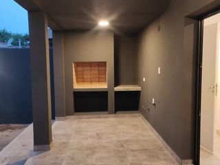 Foto 12 de Dúplex en venta de 3 dormitorios c/ cochera en Los Perales
