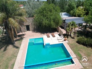 Foto 2 de Casa 3 dorm. con depto y piscina - Piedra Blanca, Villa de Merlo