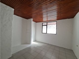 Foto 30 de SE ARRIENDA AMPLIA CASA EN CENTENARIO